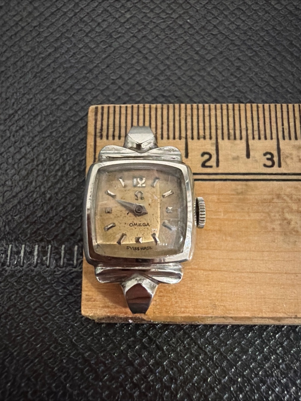 Omega Ladies Square Watch - Silver Case, Cream Dial